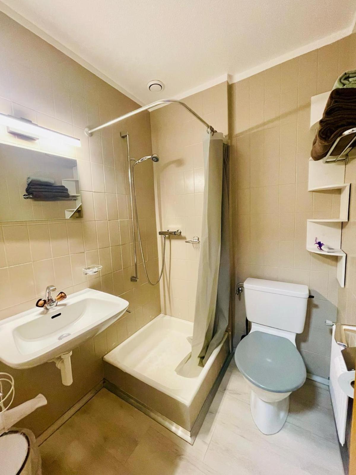 Auberge Des Charmettes Bourg-Saint-Pierre Ngoại thất bức ảnh